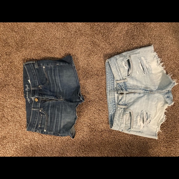 Distressed and dark denim American eagle shorts - Picture 1 of 1
